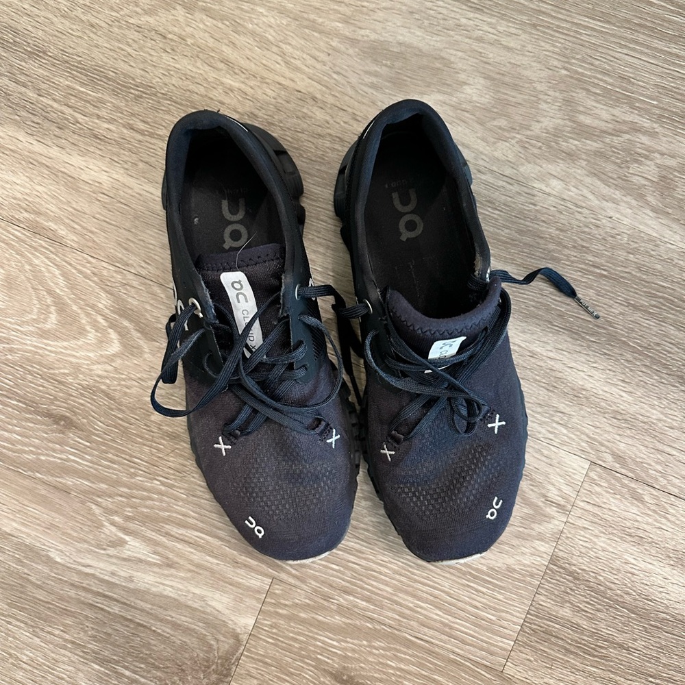 OC Women's Black Sneakers